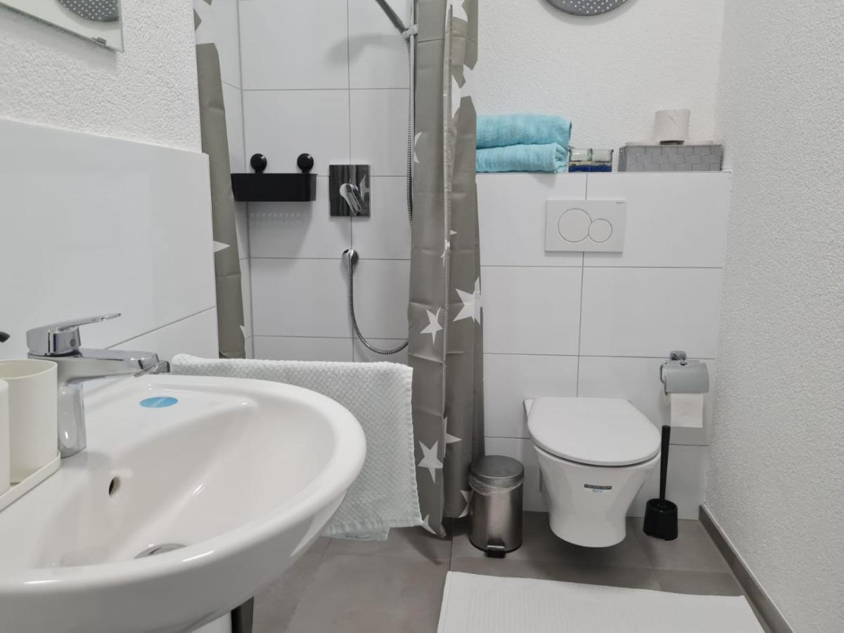 Pension Am Rathaus, 24H Check-In Mundelsheim Εξωτερικό φωτογραφία