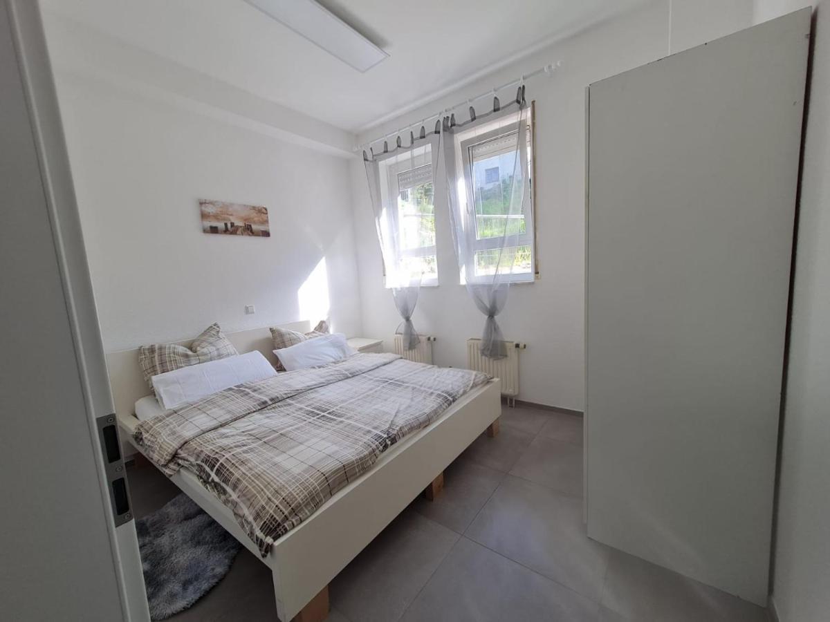 Pension Am Rathaus, 24H Check-In Mundelsheim Εξωτερικό φωτογραφία
