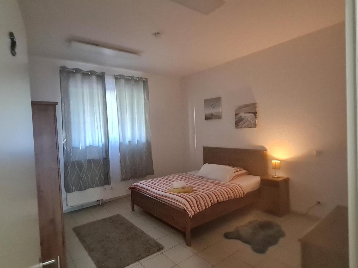 Pension Am Rathaus, 24H Check-In Mundelsheim Εξωτερικό φωτογραφία